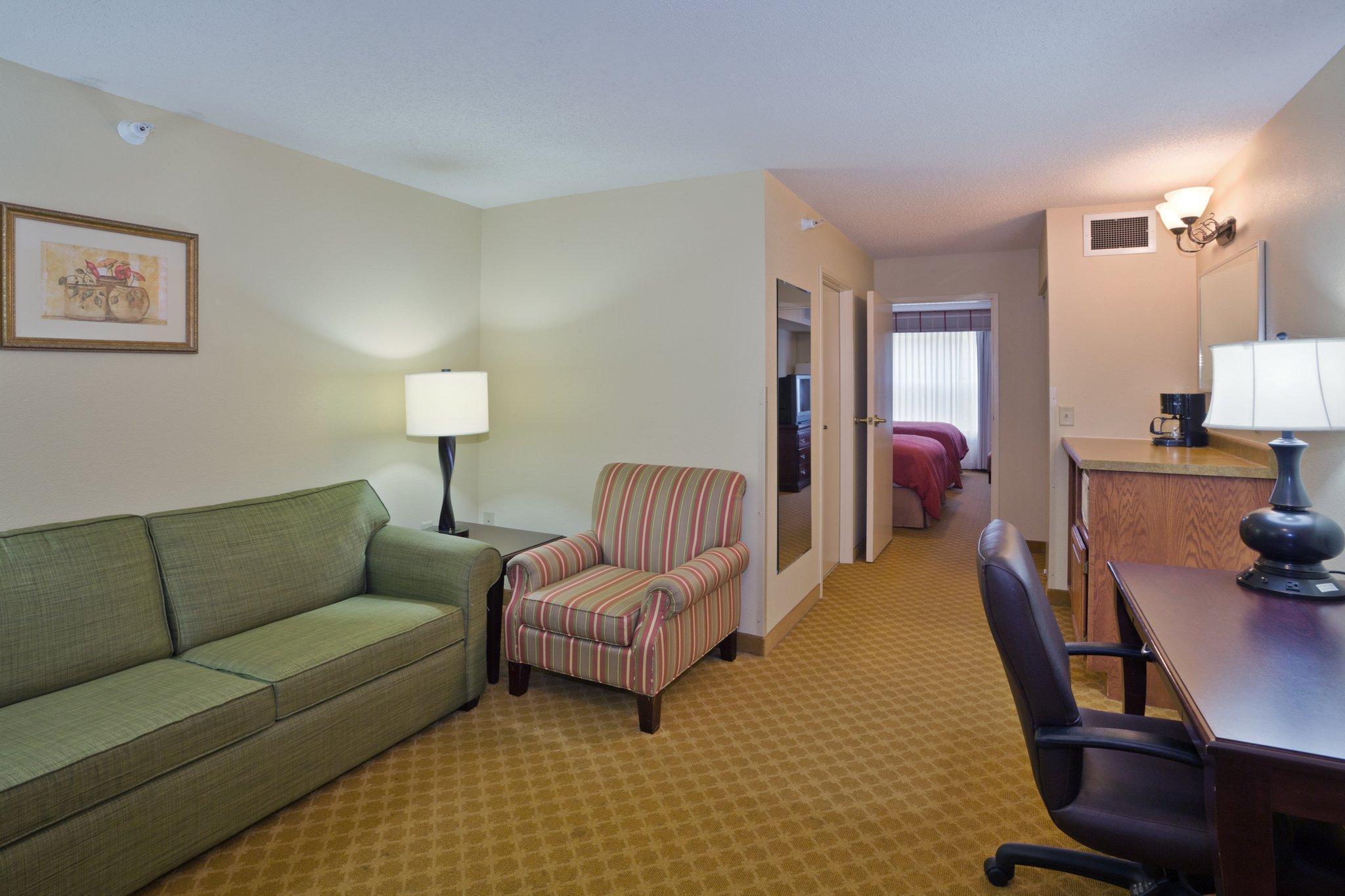 Americinn By Wyndham Iron Mountain Exterior photo