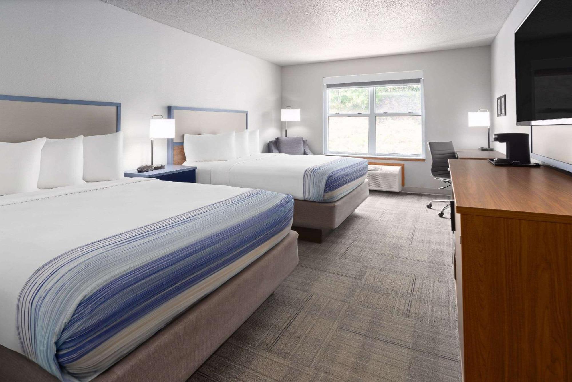 Americinn By Wyndham Iron Mountain Exterior photo
