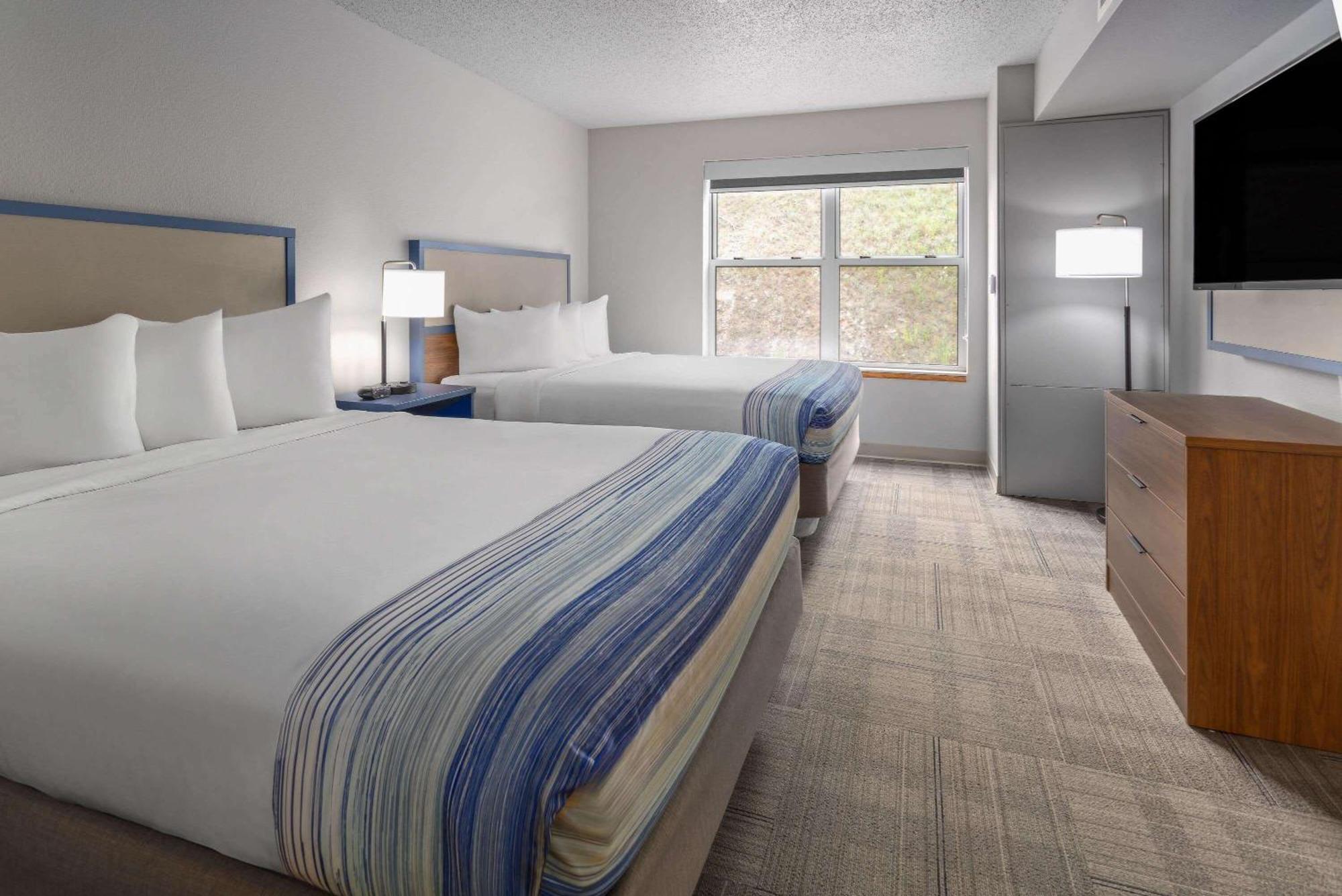 Americinn By Wyndham Iron Mountain Exterior photo